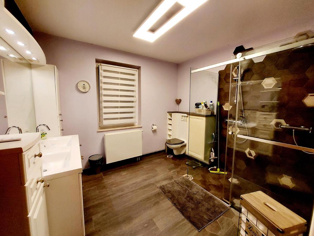 Ferienwohnung Joli Nid Au Coeur Des Ardennes Bièvre Exterior foto